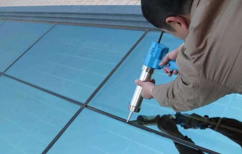 如何選購玻璃膠